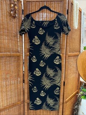 Black & Gold Floral Scoop-Neck Midi Dress
